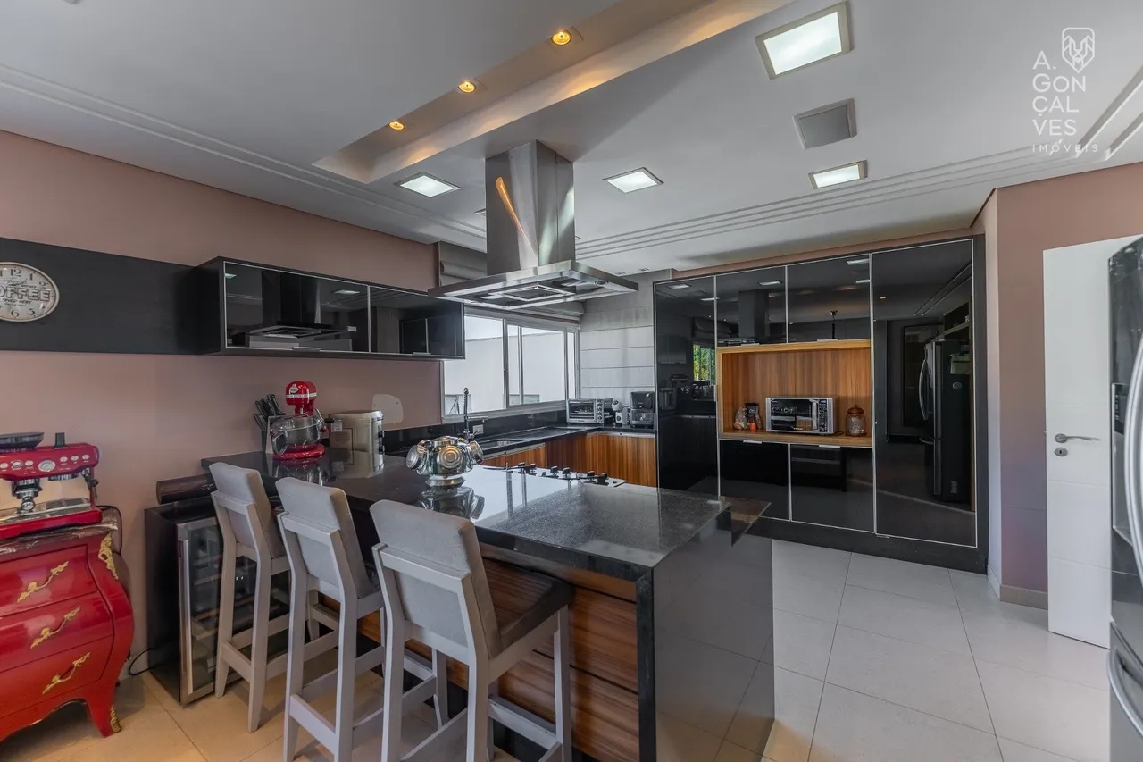 Casa mobiliada com 3 quartos e 4 vagas, jardim e varanda — photo 20