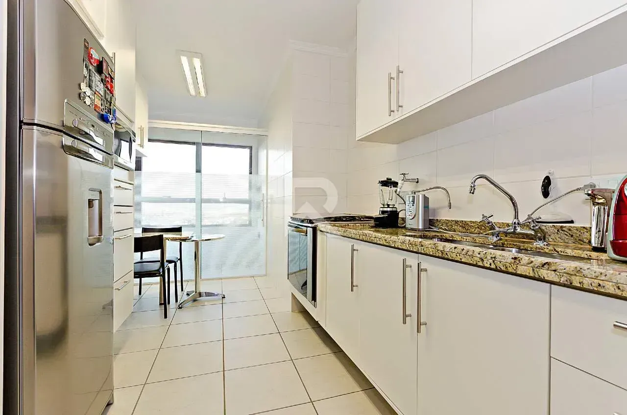 3-bedroom apartment with 3 parking spaces and home office — photo 28