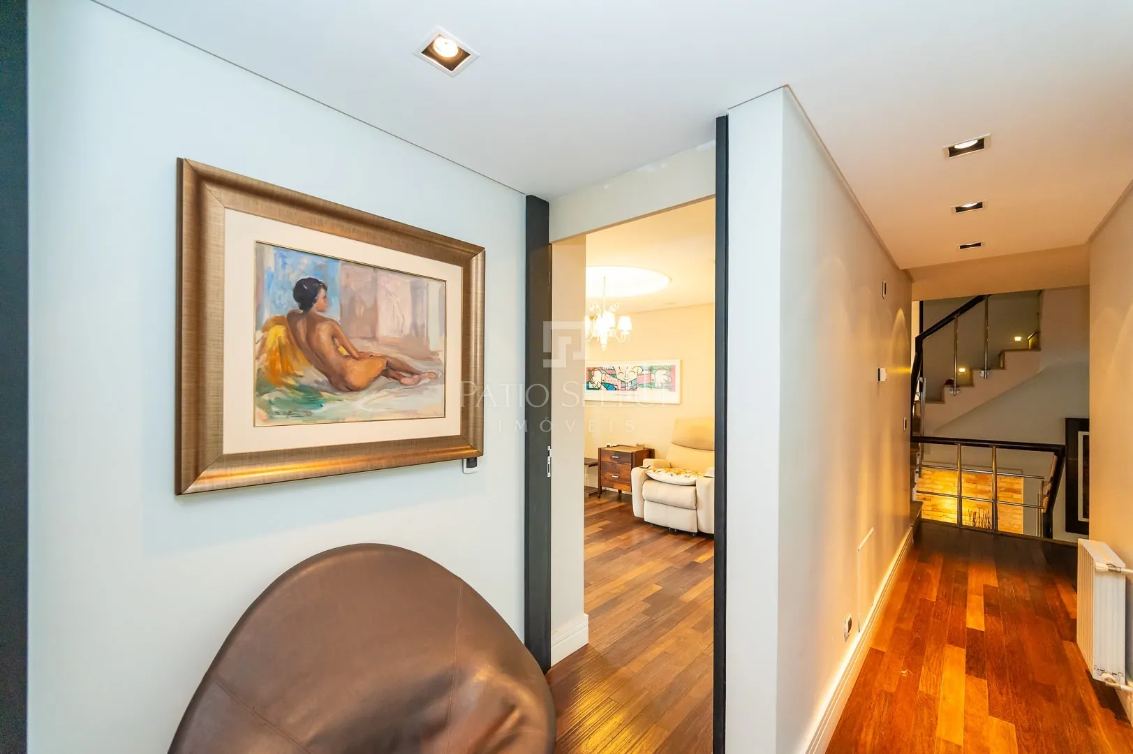 Floor-to-ceiling windows in a 6-bedroom house, 763 m² — photo 70