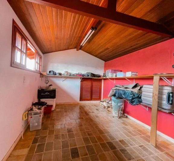 Casa de 210 m² com 4 quartos e 3 banheiros — photo 6