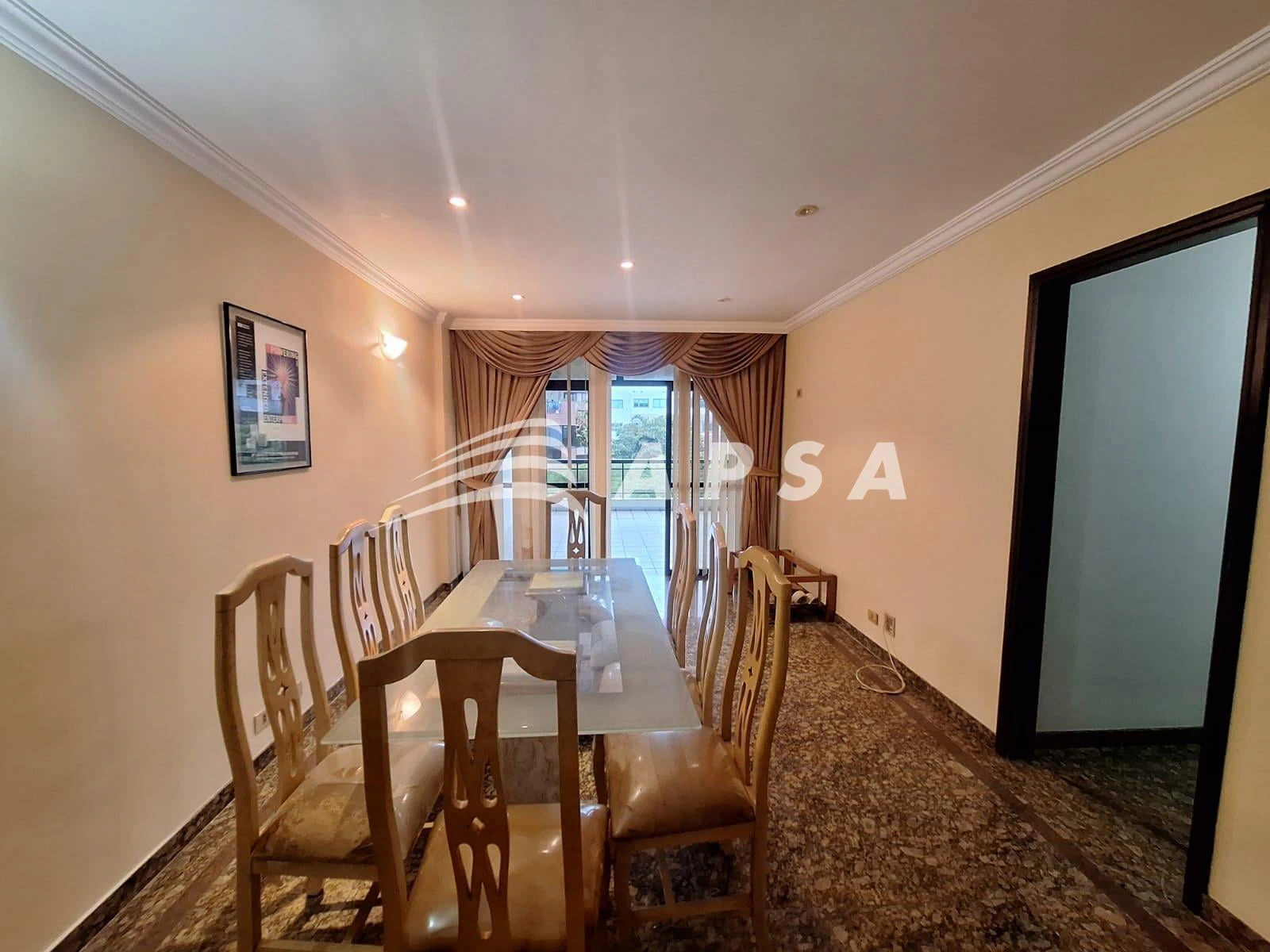 120 m² apartment with 3 bedrooms and separate kitchen — photo 14