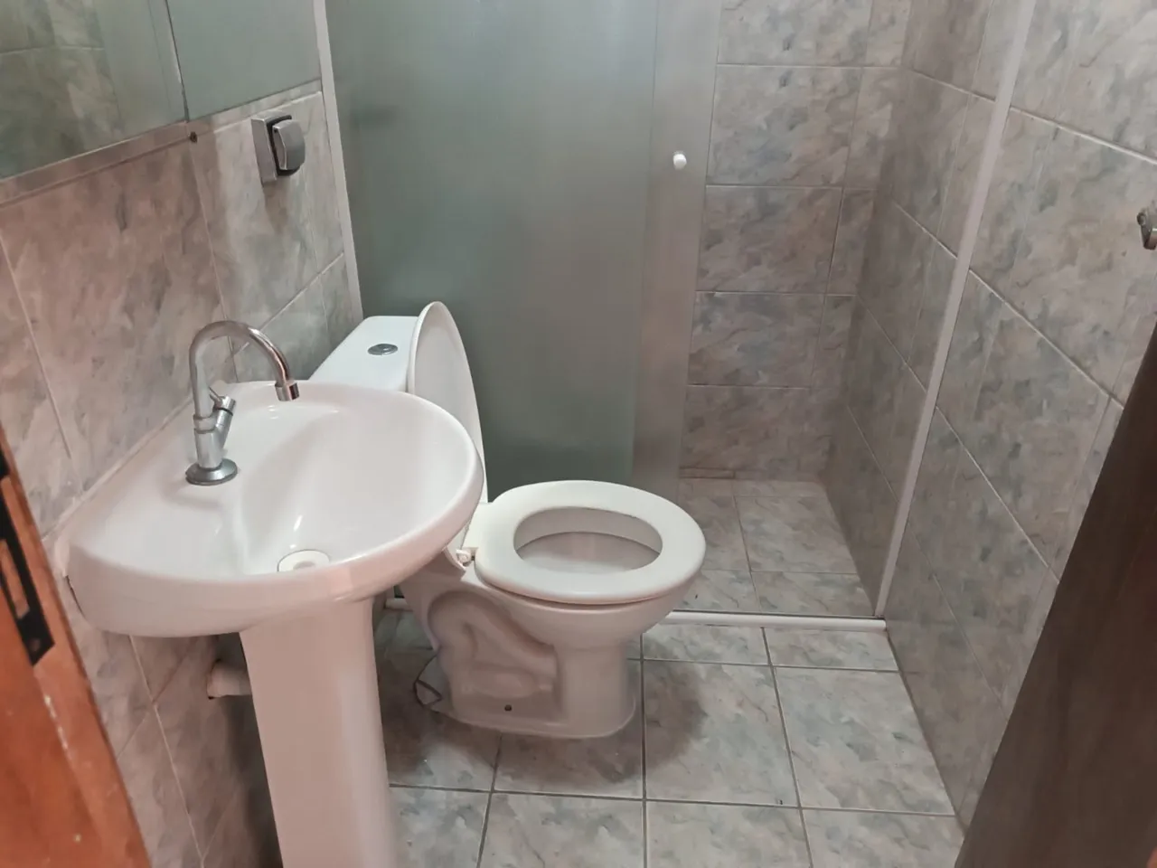 3-bedroom apartment with a separate closed kitchen — photo 2