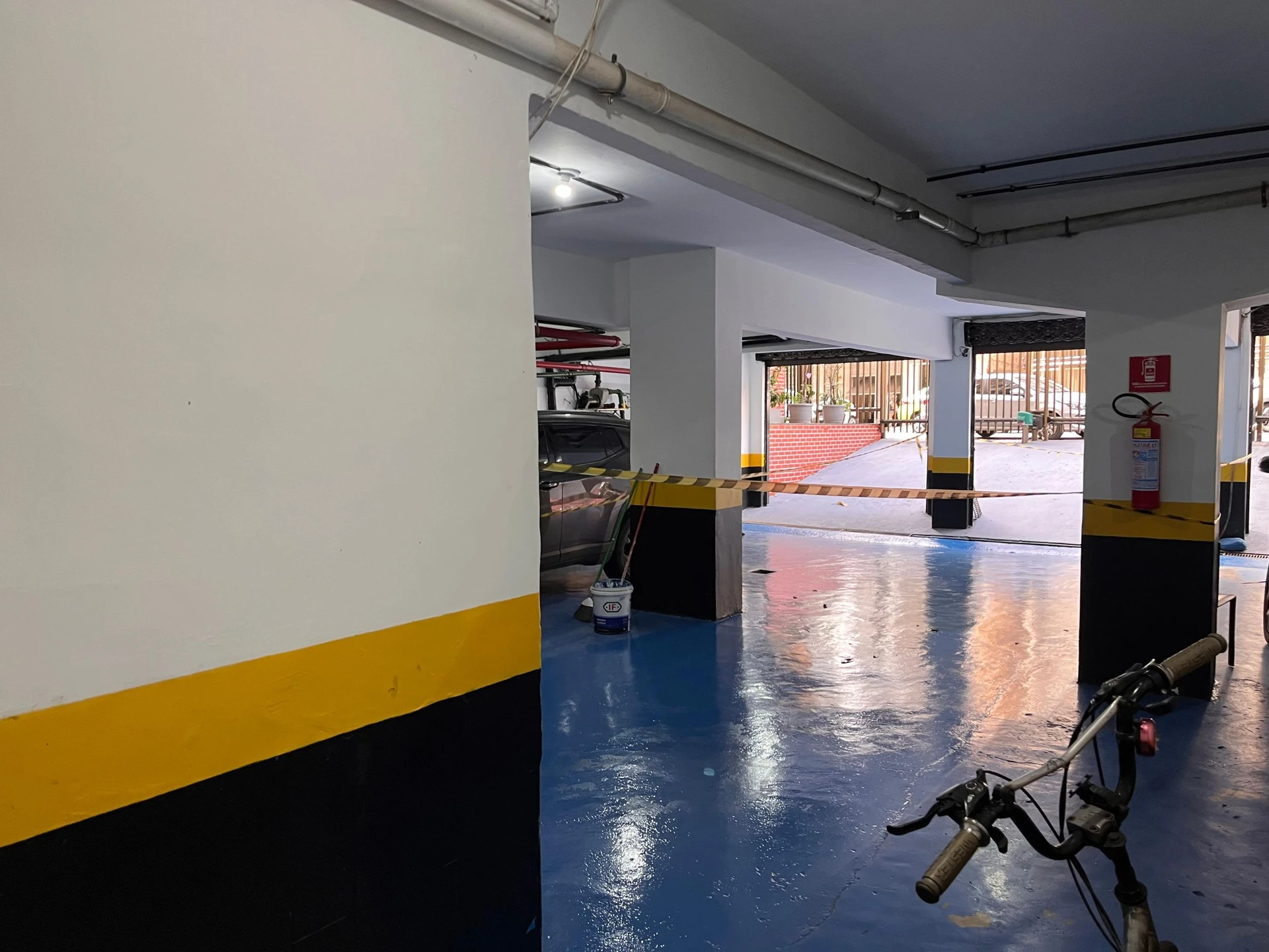 Apartamento sem mobília com 2 quartos e cozinha americana — photo 25