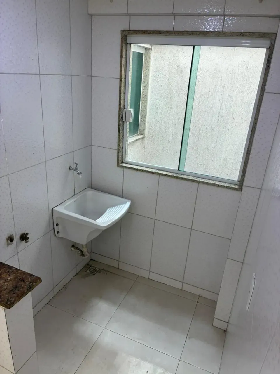 1-bedroom apartment with open-plan kitchen and balcony — photo 13