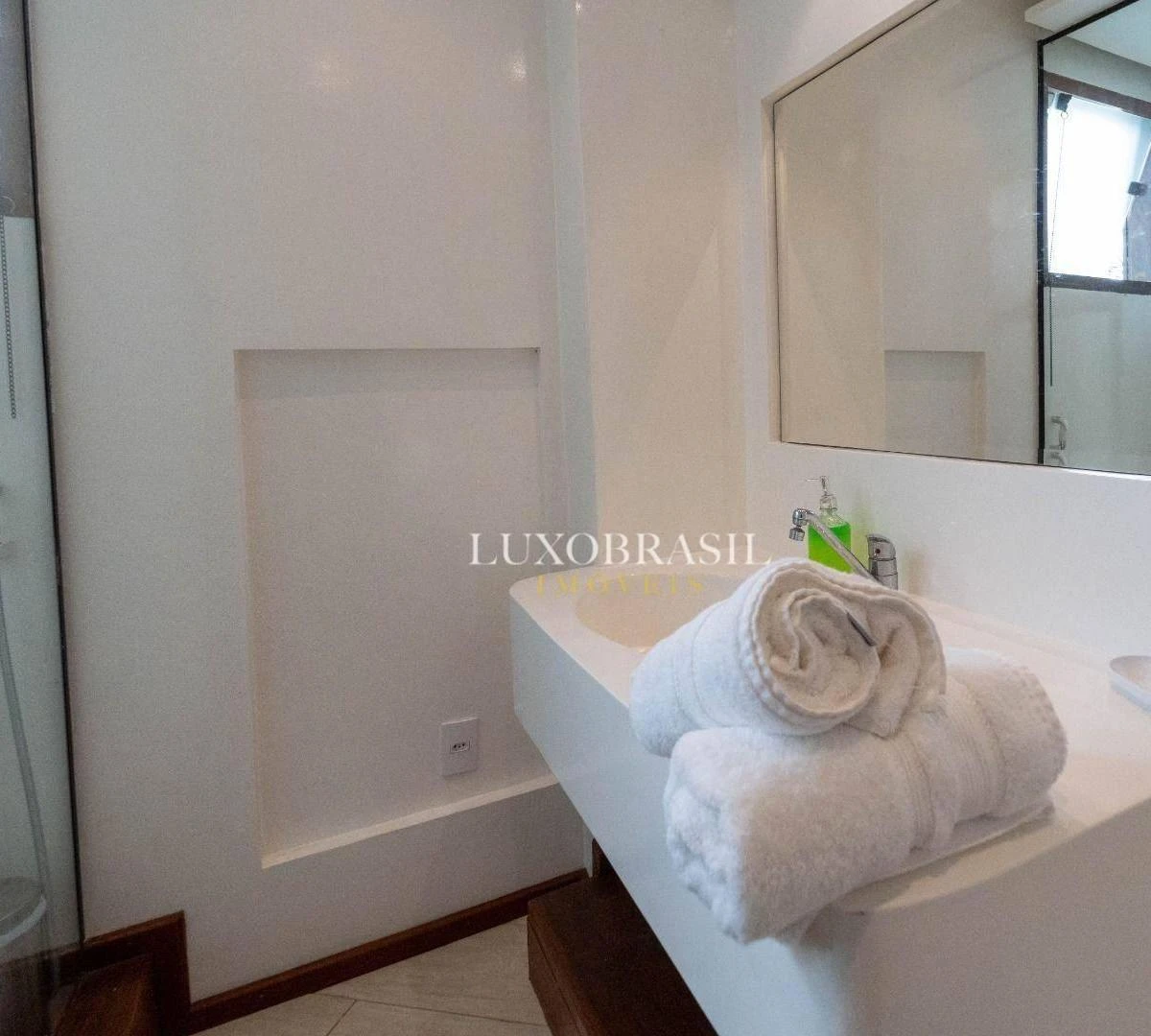 Будинок із 6 люксами та 9 ванними 750 м² — photo 38