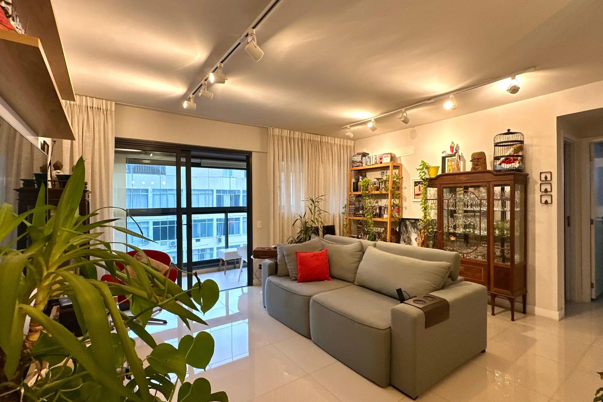 2-bedroom apartment with floor-to-ceiling windows — photo 29