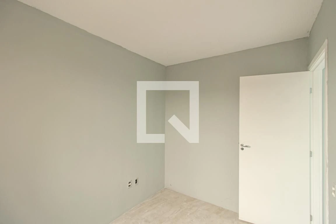 Apartamento com 2 quartos e 1 vaga, pisos de cerâmica — photo 42