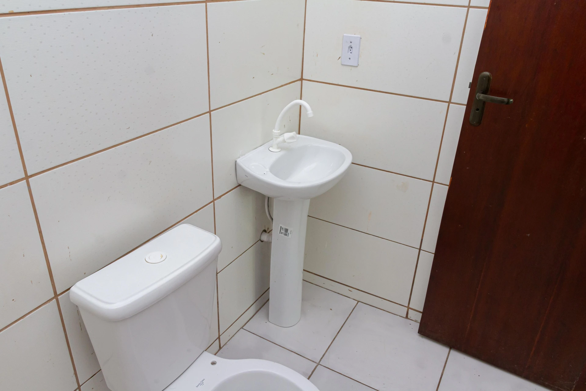 Studio with private laundry area and private garden — photo 41