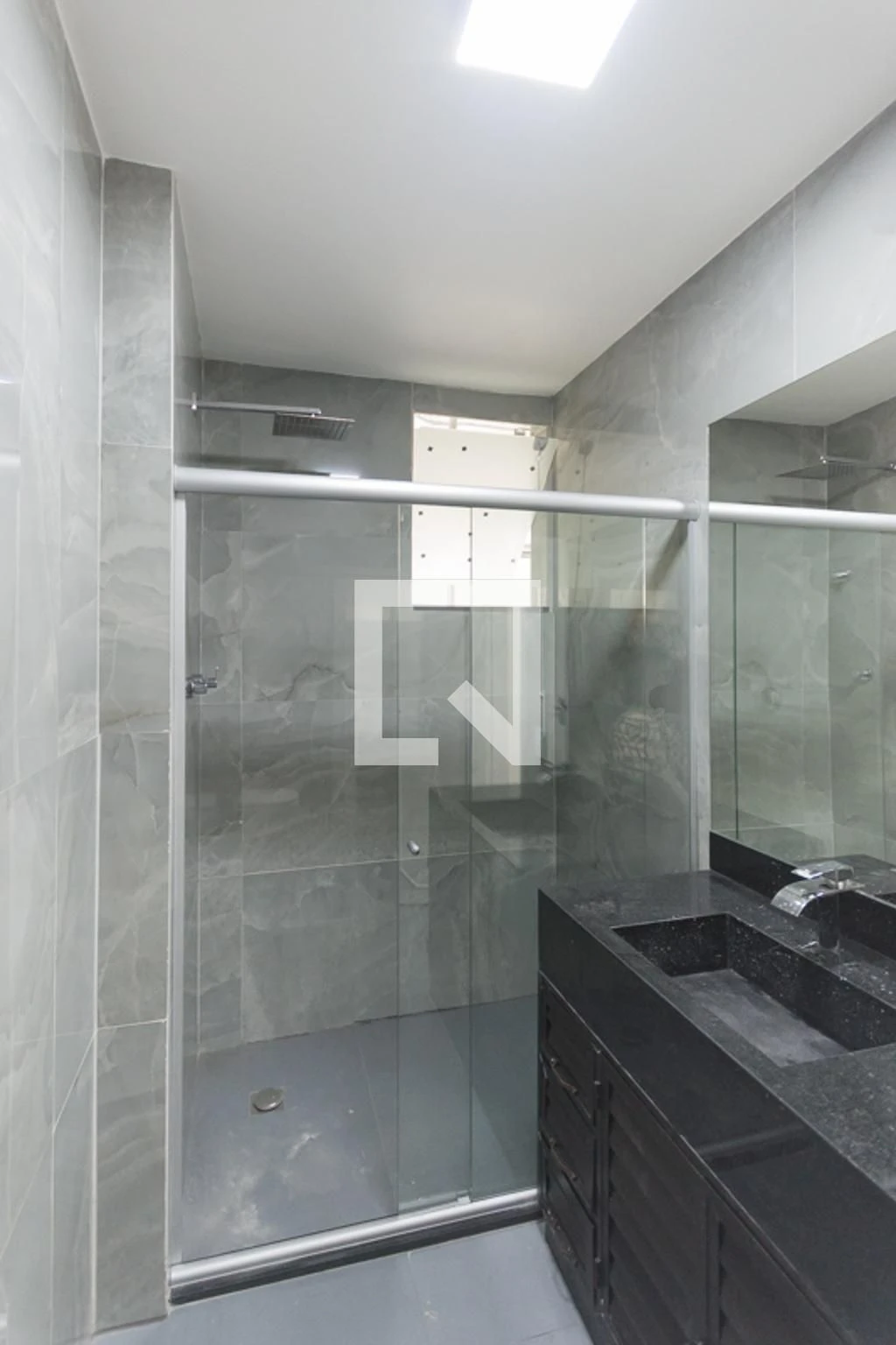 Apartamento de 2 quartos com varanda envidraçada — photo 26