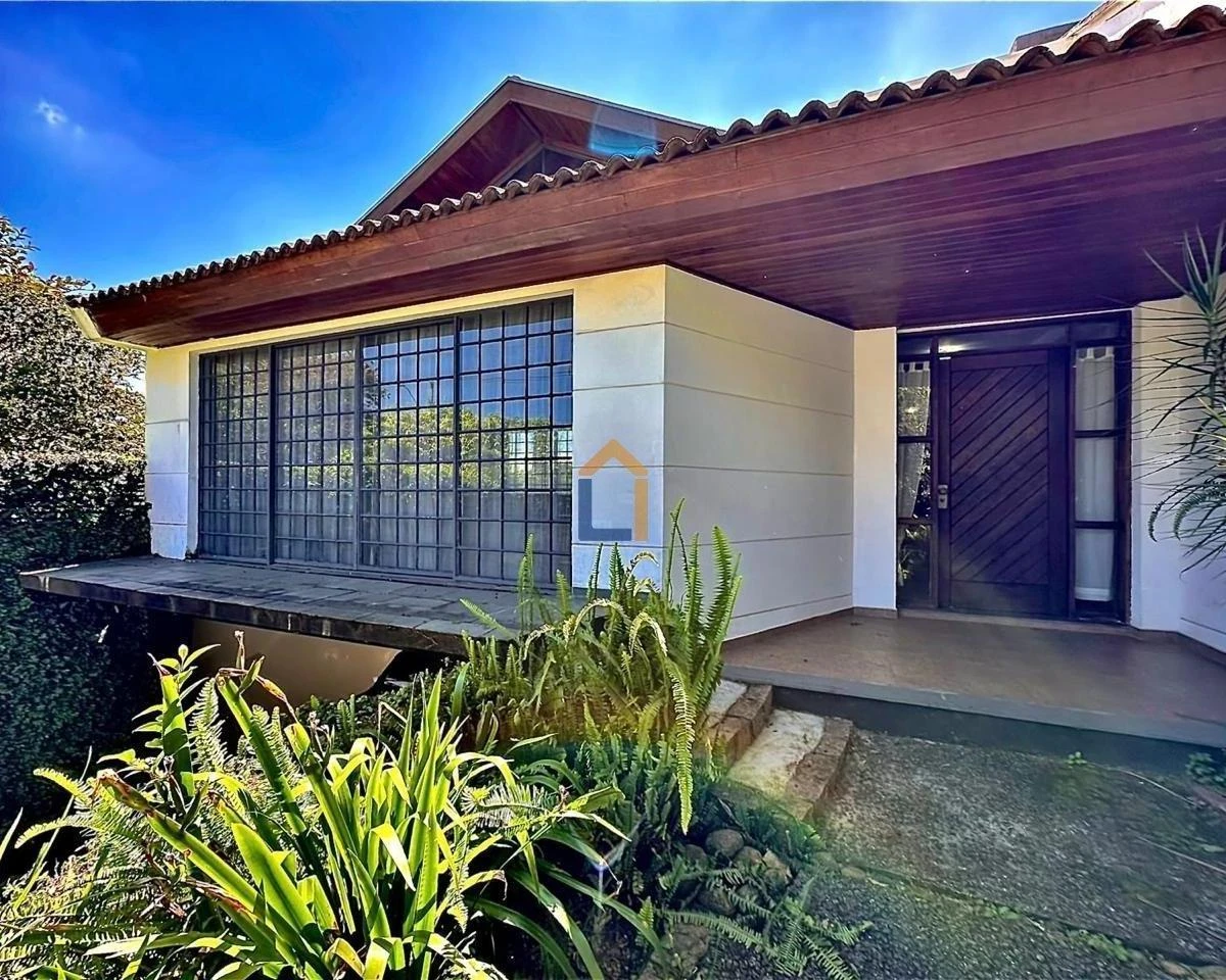 5-bedroom house with a home office — photo 12