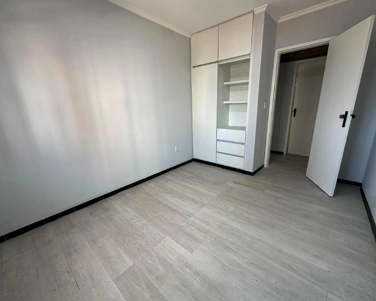Квартира 86 м² з 2 спальнями та 1 спальнею з ванною — photo 8