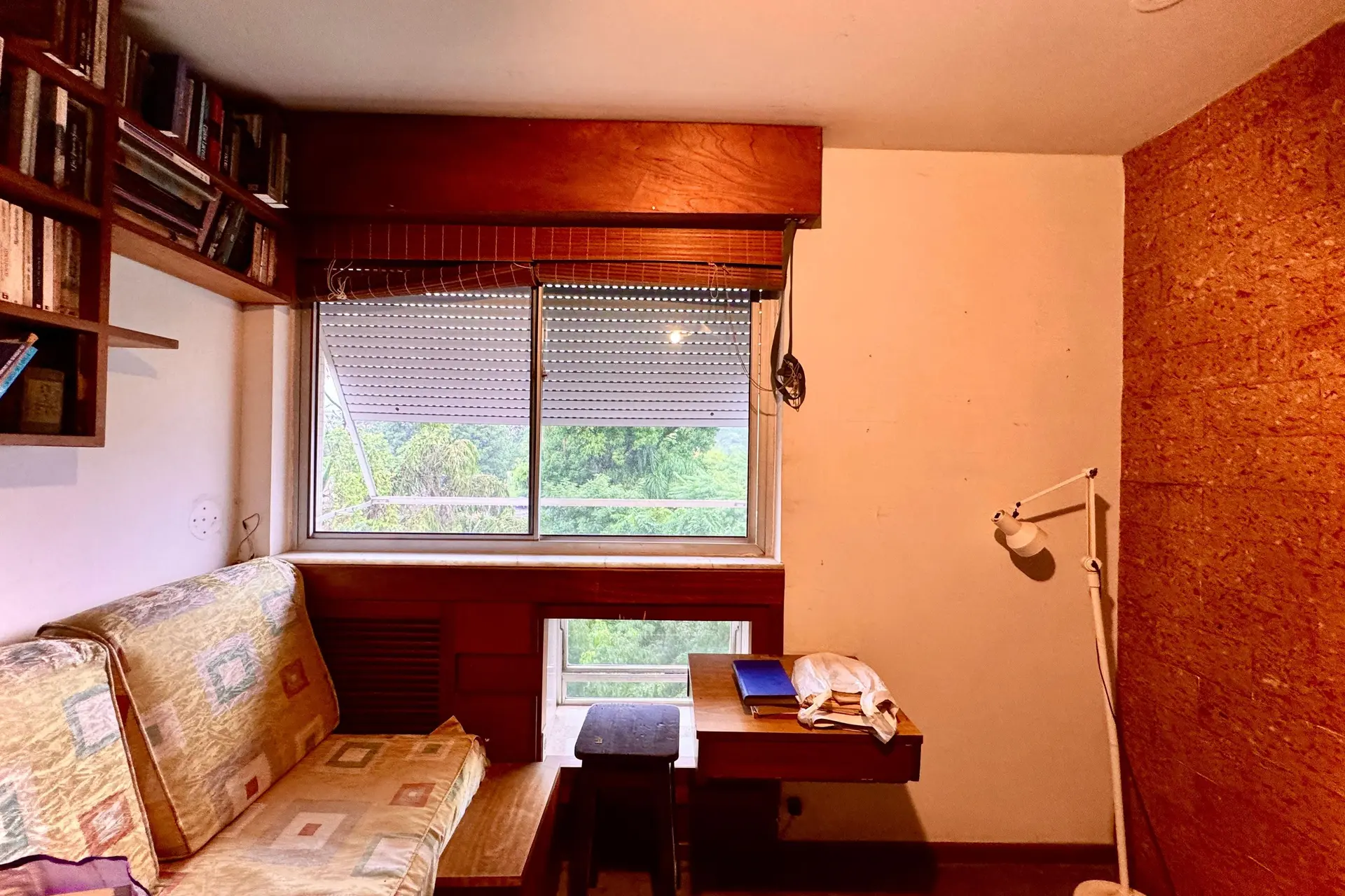 Floor-to-ceiling windows in a 4-bedroom apartment, 180 m² — photo 16
