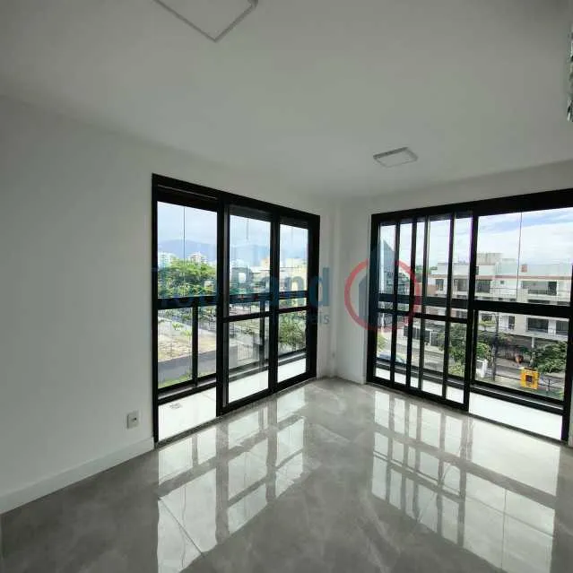 Apartment on the 3rd floor with a glass-enclosed balcony — photo 12