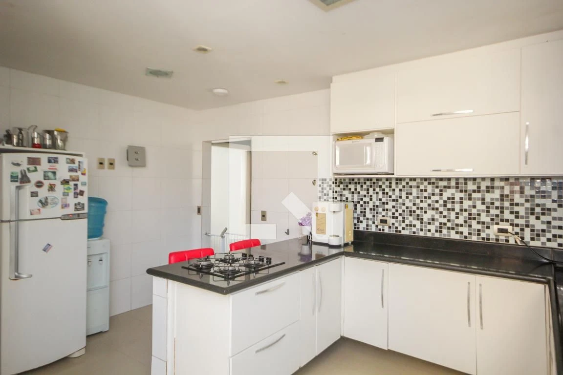 4 quartos e vista para a água: apartamento de 230 m² — photo 29