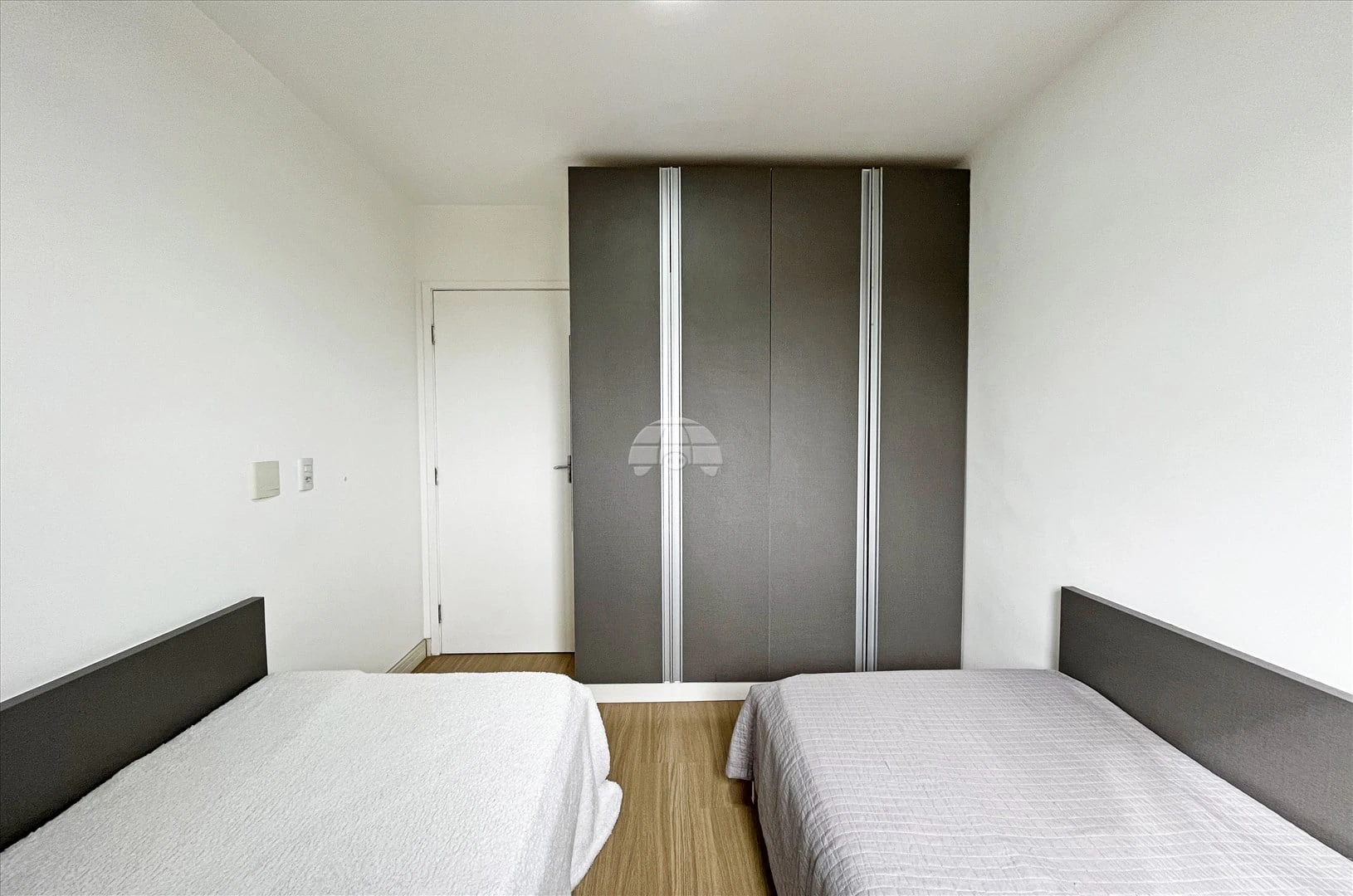 Стиральная машина и 2 спальни: квартира 48 м² — photo 6