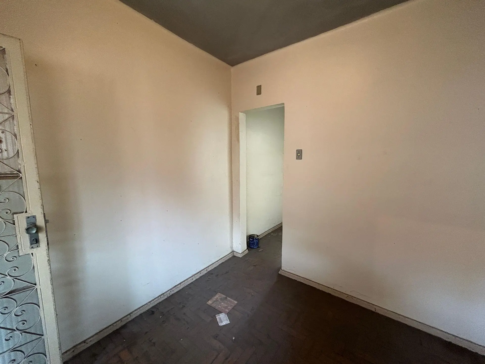 Apartamento sin amueblar con 1 dormitorio y suelo cerámico — photo 24
