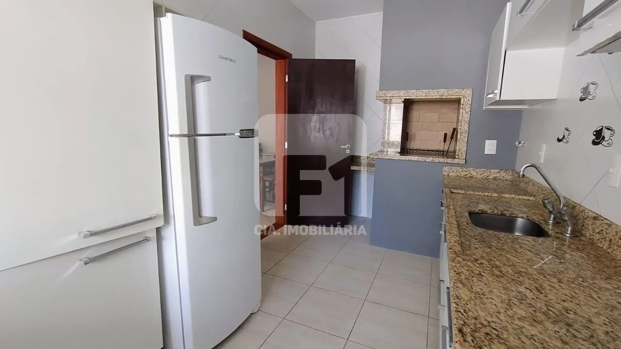 Apartamento mobiliado de 145 m² com 3 quartos