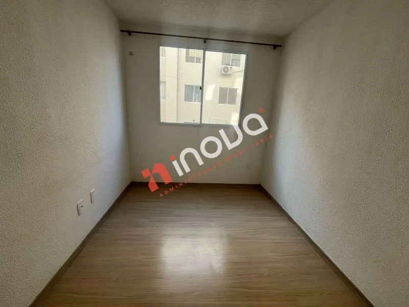 Apartamento de 2 quartos em condomínio com piscina — photo 3