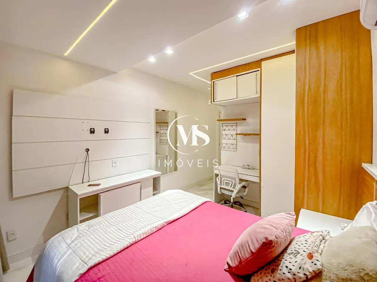 Ванна та 3 спальні: квартира 250 м² — photo 4