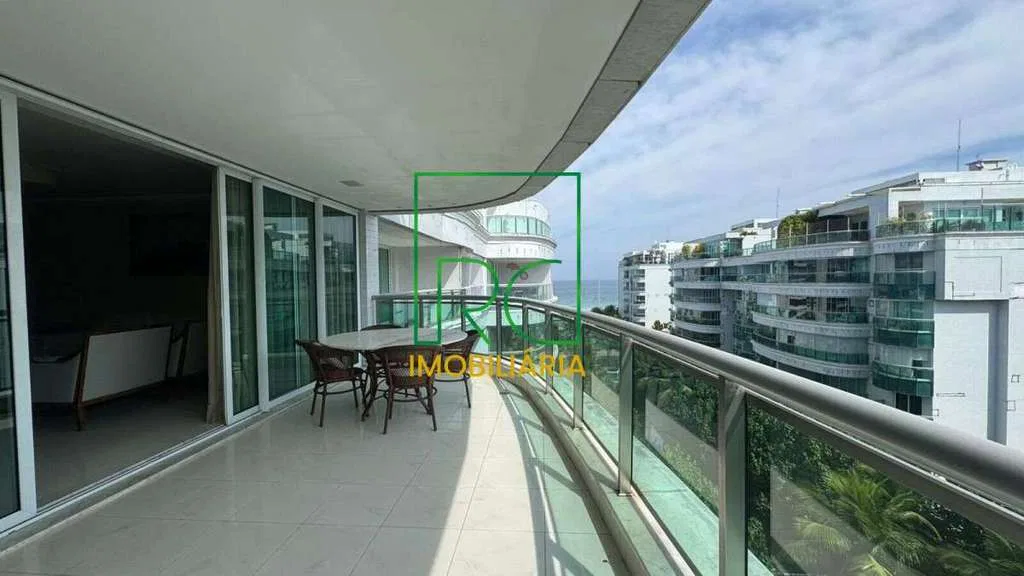 430 m² penthouse with 3 en-suite bedrooms and private BBQ — photo 26