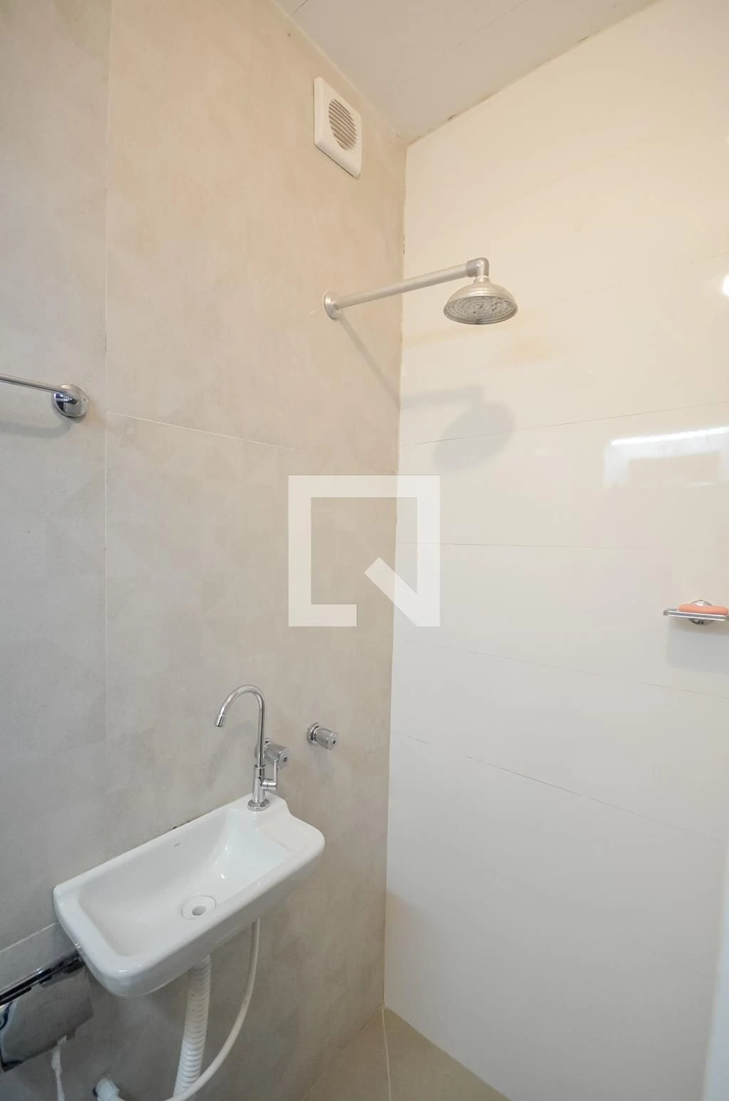 100 m² apartment with a home office and a washing machine — photo 28