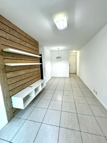 Apartamento sem mobília com 2 quartos e cozinha separada — photo 3