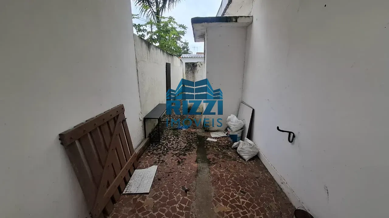 2-bedroom house with a garden in Rio de Janeiro — photo 25