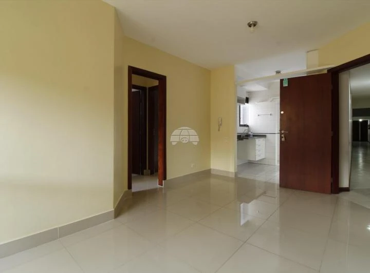 Unfurnished 2-bedroom apartment with covered parking — photo 6