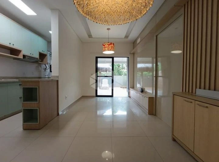 Apartment with 2 bedrooms, 1 en-suite and 1 parking spot