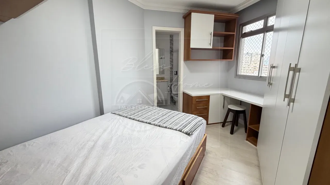 Apartamento mobiliado com armários embutidos no quarto — photo 3