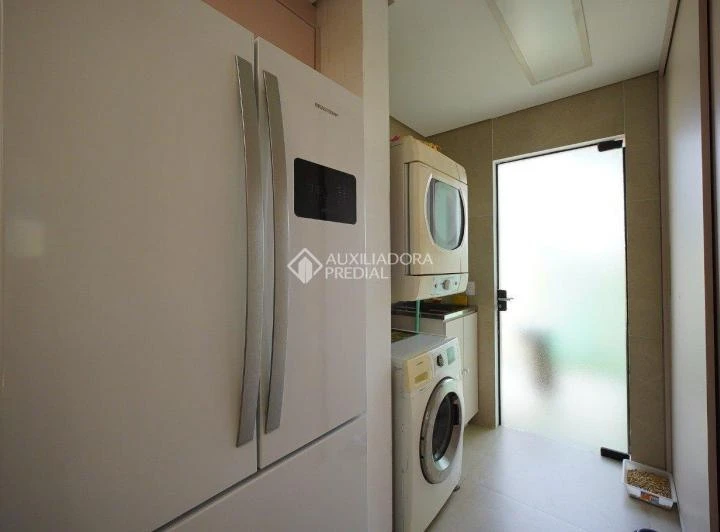House with open-plan gas kitchen and 2 en-suites — photo 8