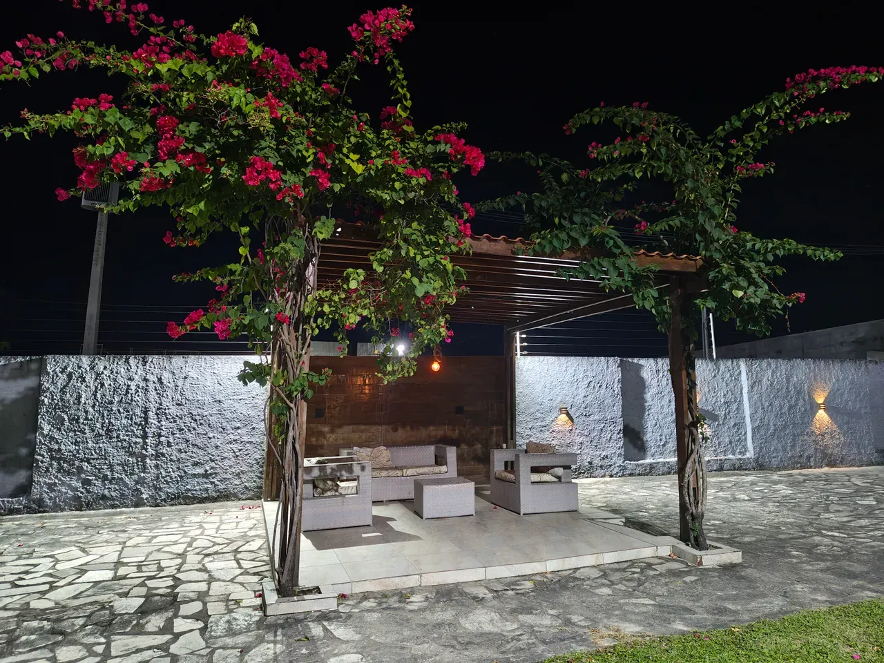 Garden in a 4-bedroom house, 196 m² — photo 25