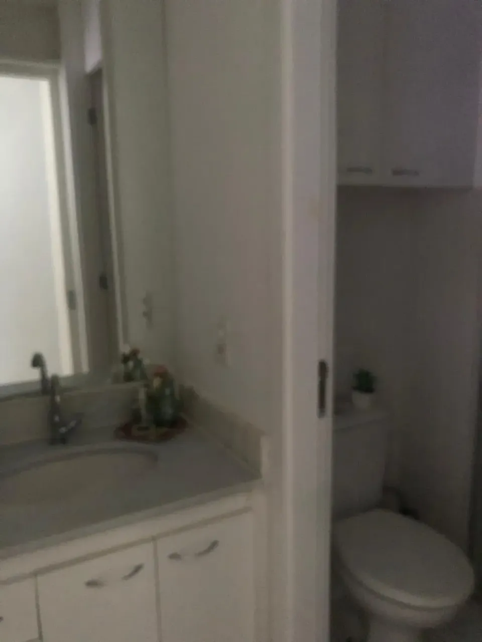Furnished 2-bedroom apartment with an open-plan kitchen — photo 4