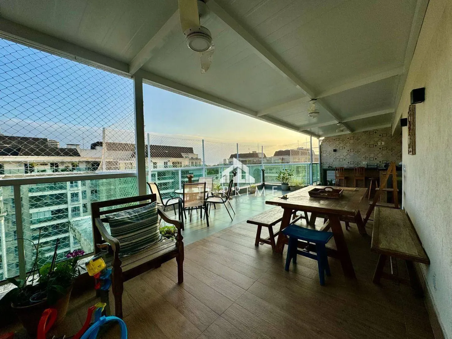 Apartamento mobiliado de 205 m² com 3 dormitórios e jardim — photo 2