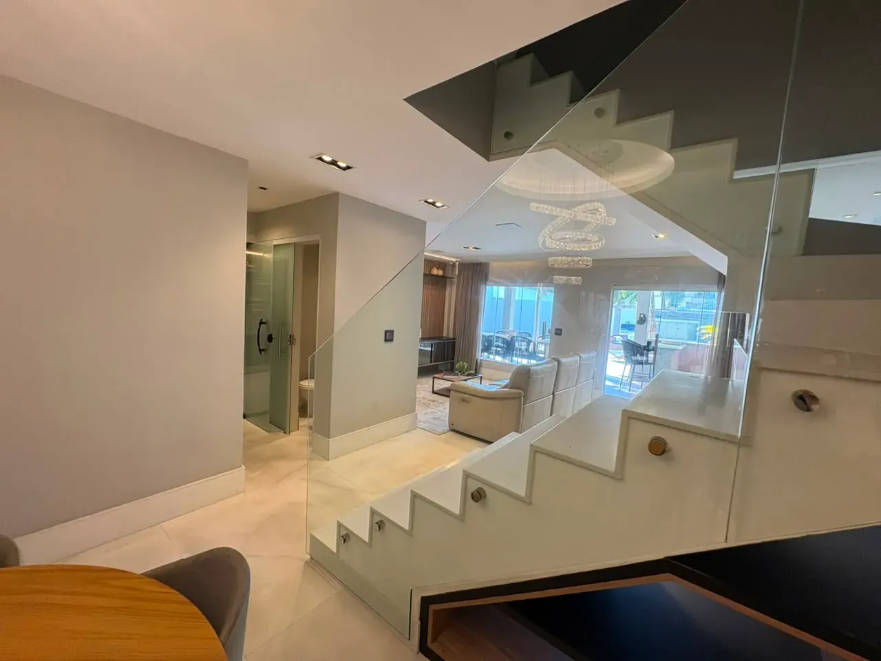 Furnished 266 m² house with 6 bedrooms and balcony grill — photo 51