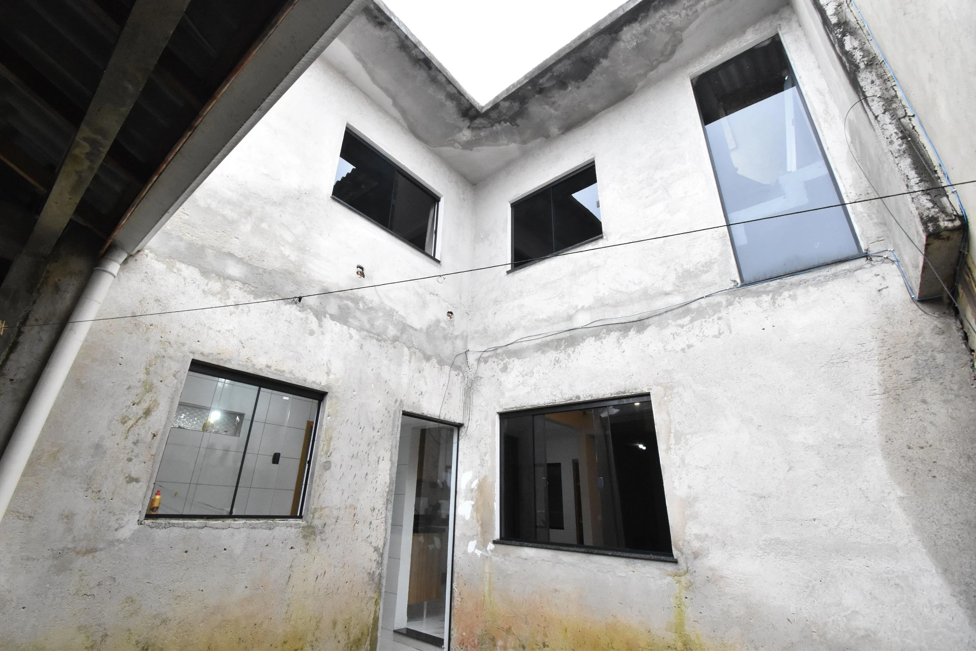 3-bedroom house with 2 bathrooms and open parking — photo 21