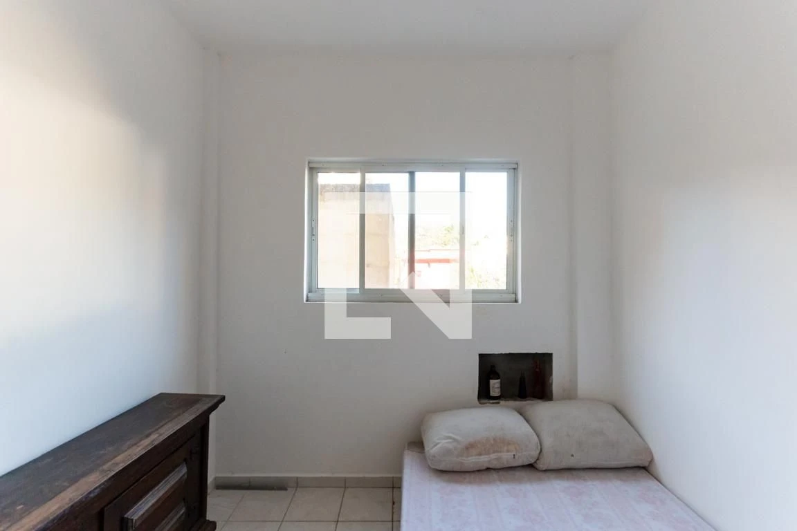 2-bedroom apartment with a mountain view — photo 17