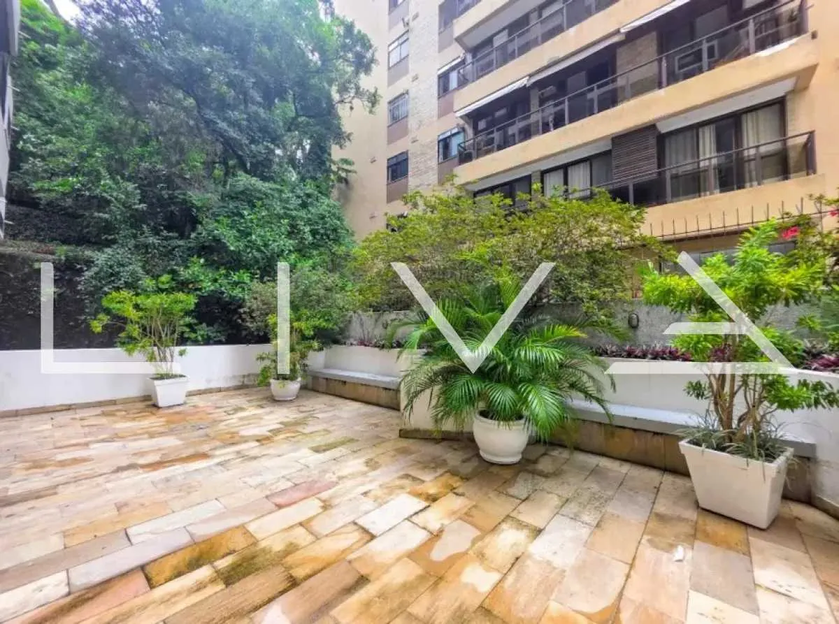 Departamento de 2 dormitorios con ventanales de piso a techo — photo 16
