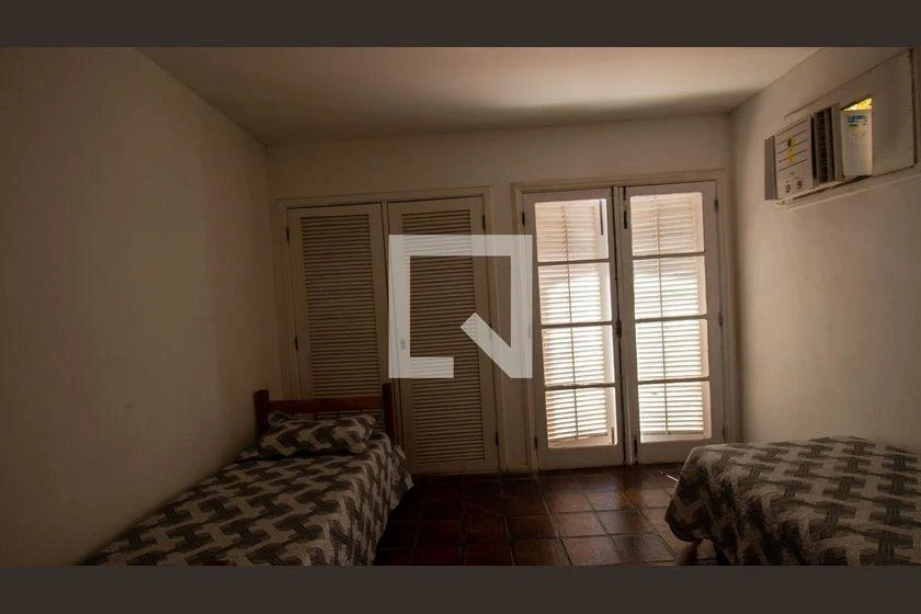 Unfurnished house with 3 bedrooms and 5 baths, 1500 m² — photo 15