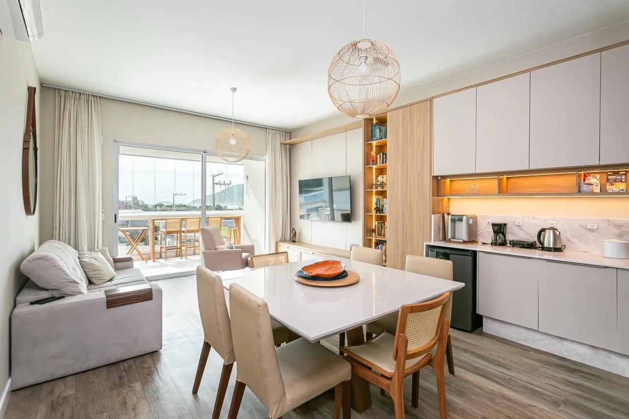 Furnished 105 m² apartment with gas open-plan kitchen