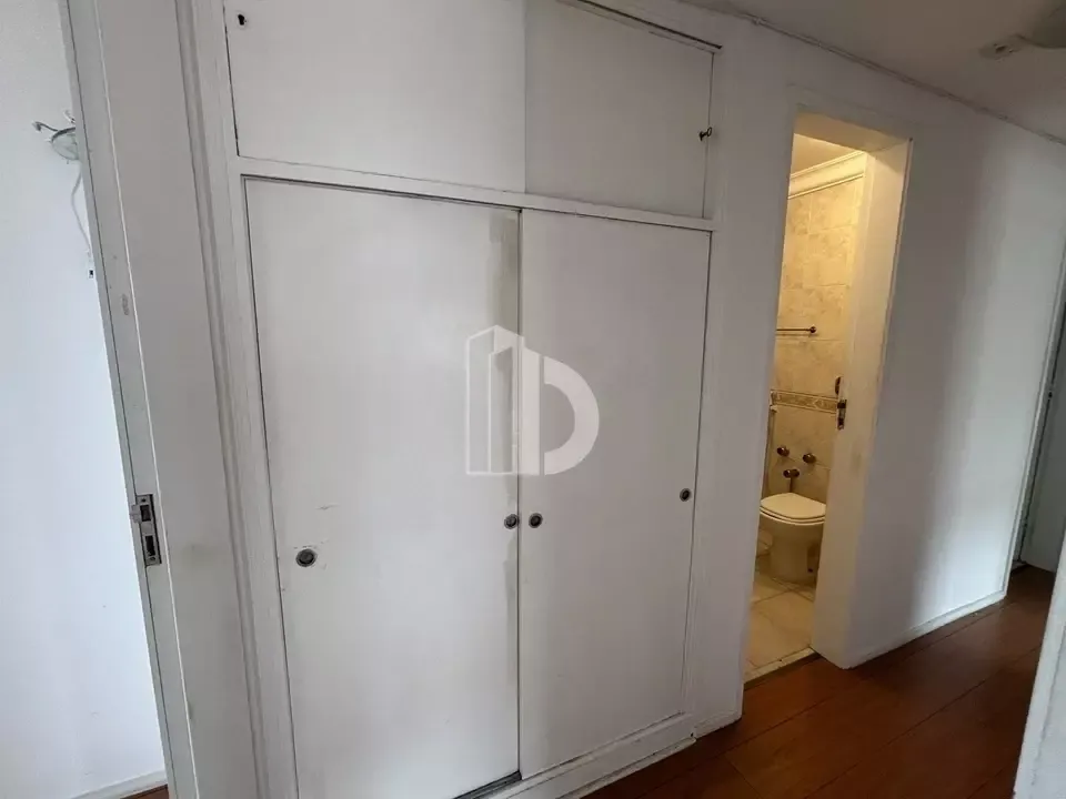 Вид на воду и 4 спальни: квартира 124 м² — photo 26