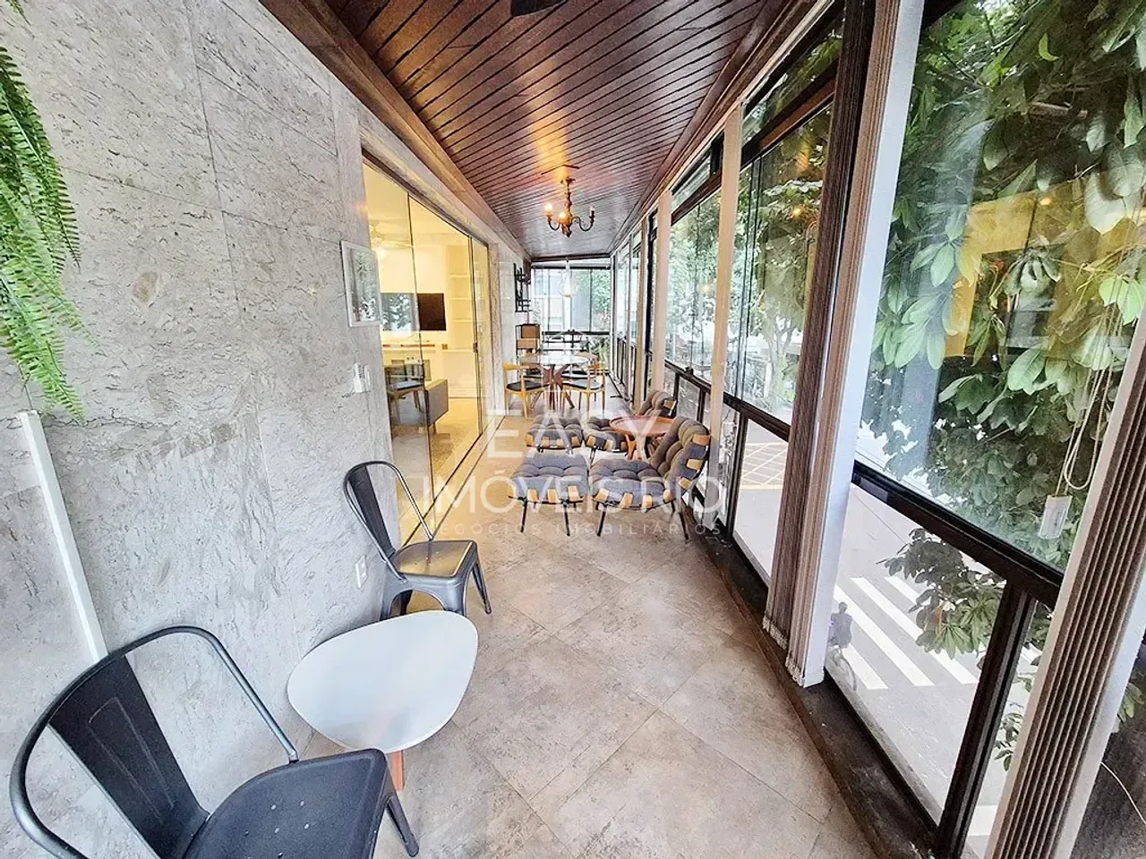Apartamento com 2 quartos e 3 banheiros — photo 3