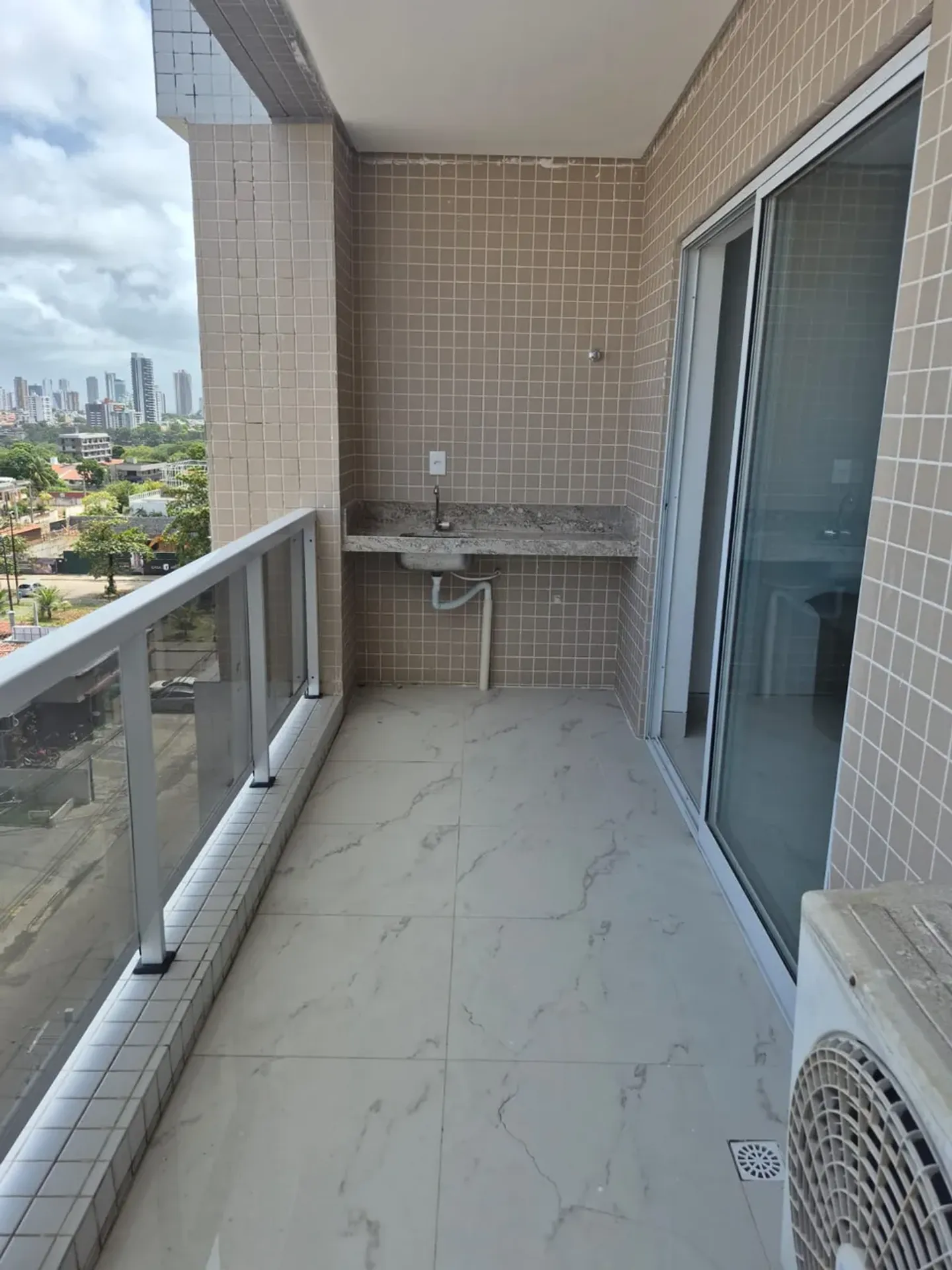 Apartamento mobiliado com 2 quartos e 2 banheiros