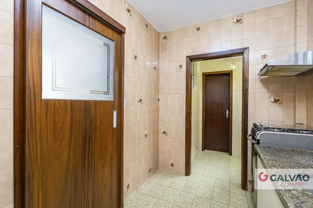 Ground-floor 108 m² apartment with 3 bedrooms and closed kitchen — photo 8