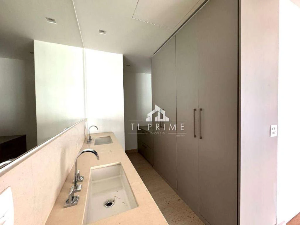 Apartamento de 1 quarto de 169 m² com varanda — photo 26
