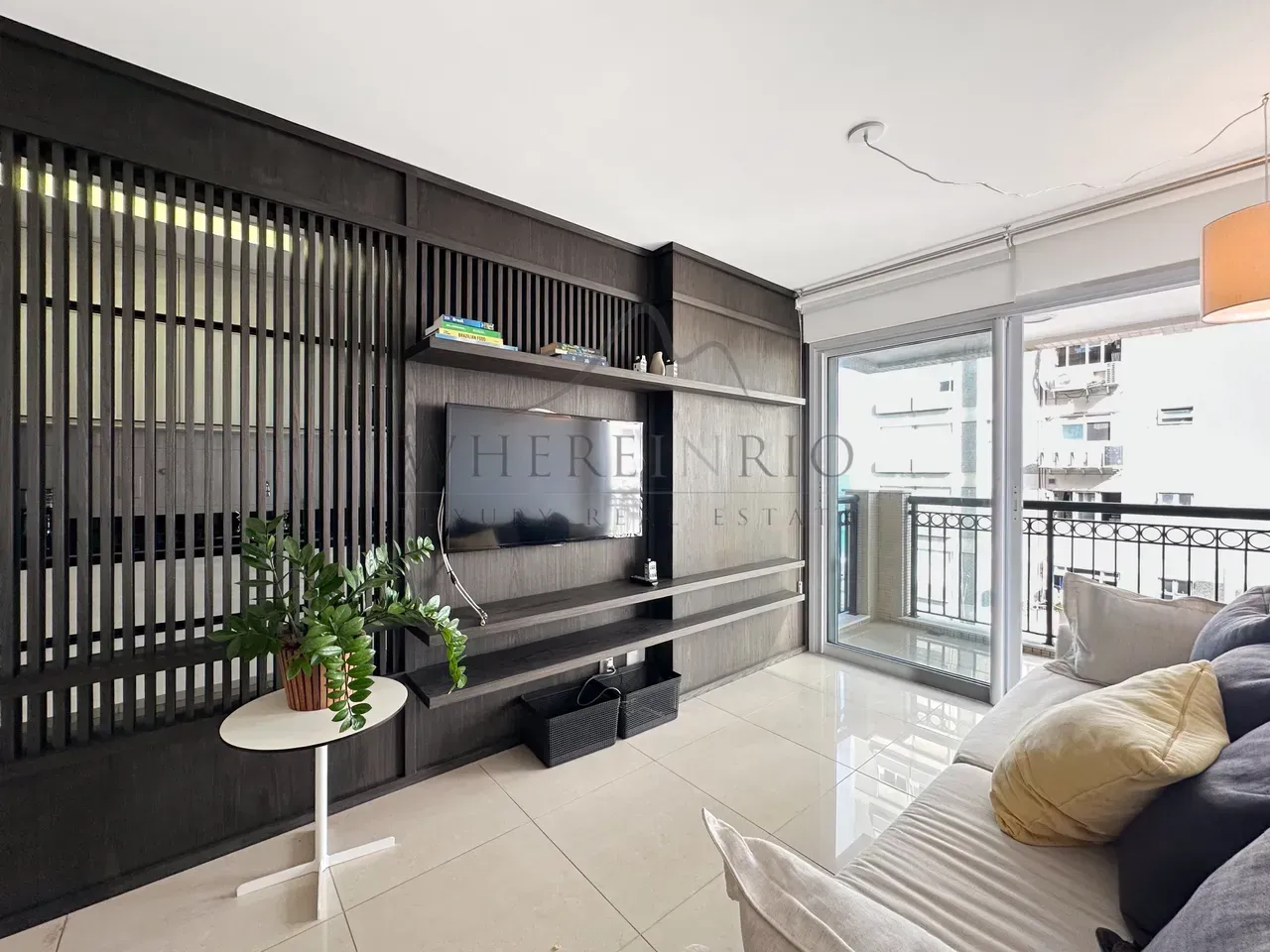 Furnished apartment with 2 bedrooms and water view — photo 9