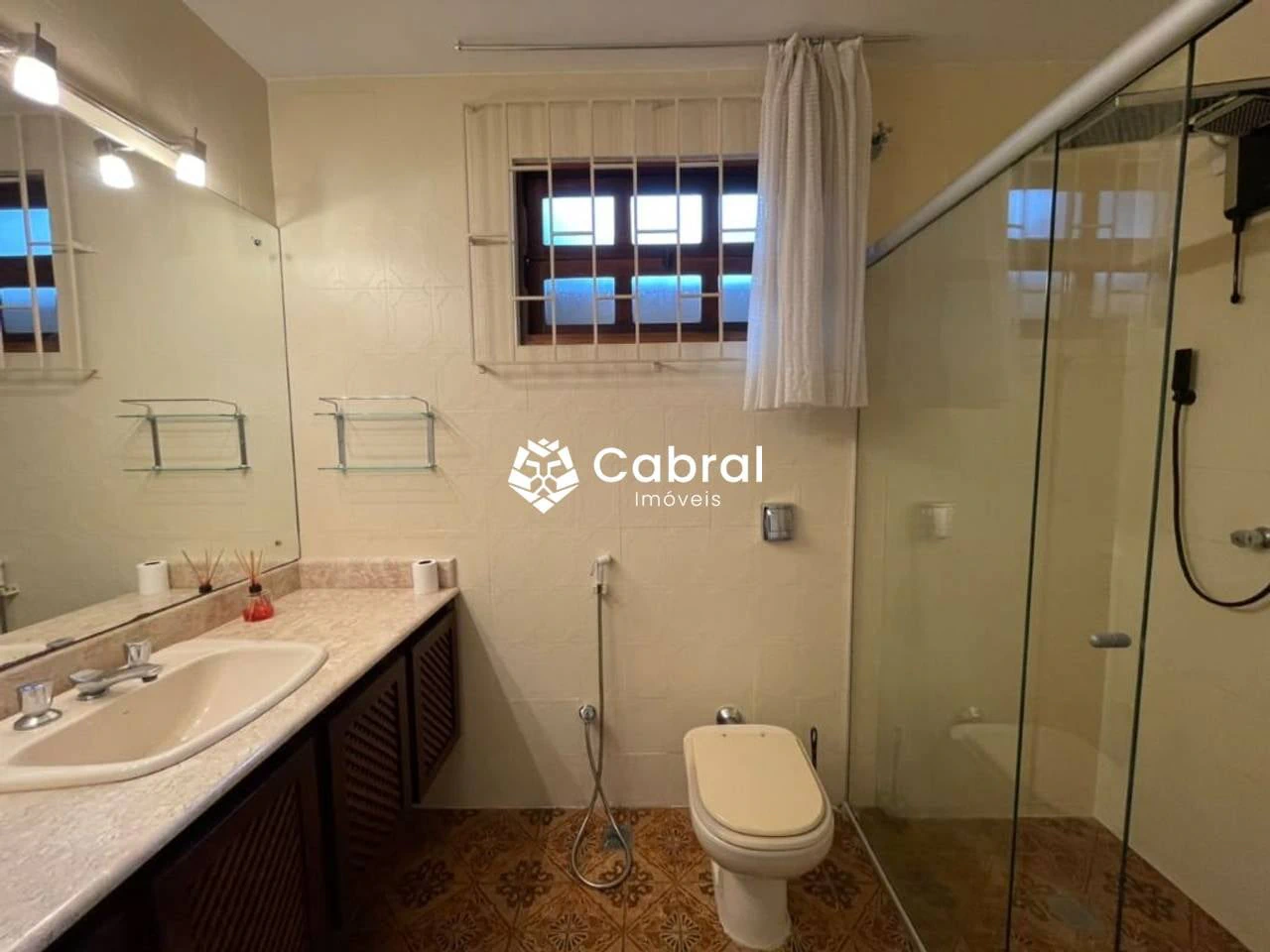 Casa com 3 dormitórios, suíte e jardim privado — photo 23