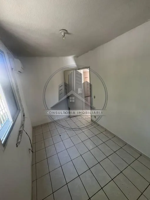 2-bedroom apartment with 1 bathroom and 1 parking space — photo 2