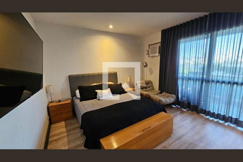 4-bedroom rental apartment with 180 m² of space — photo 4