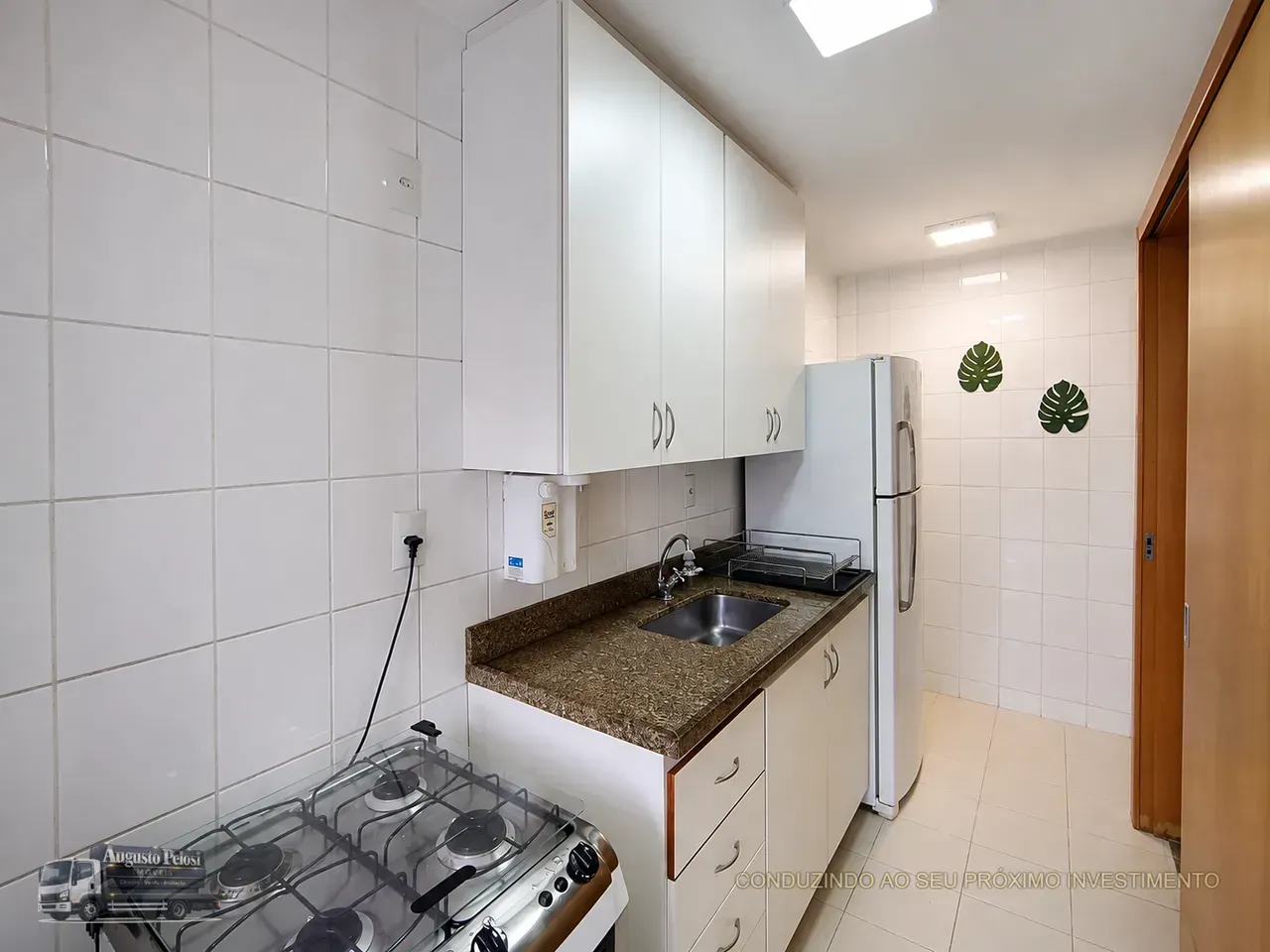 Furnished 66 m² apartment with 2 bedrooms and 2 bathrooms — photo 4